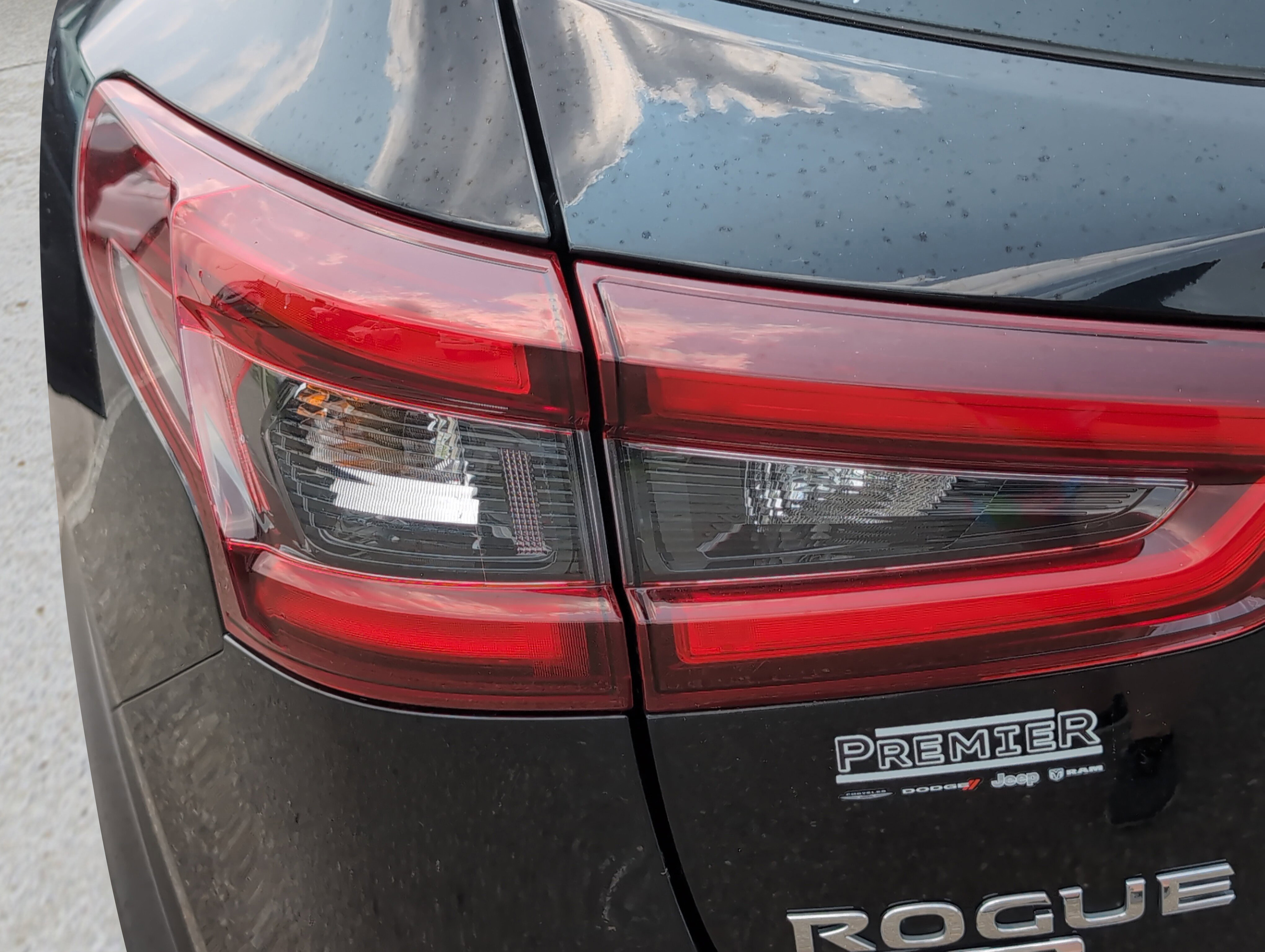 2022 Nissan Rogue Sport SV photo 21