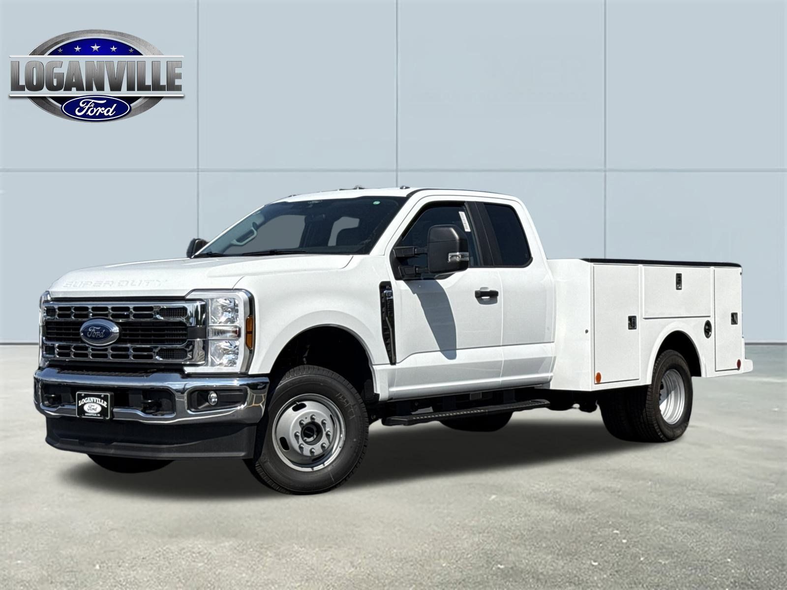 2025 Ford F-350 Super Duty Chassis Cab XL's photo
