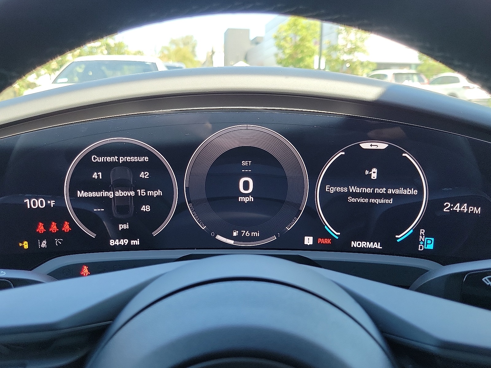 2025 Porsche Taycan photo 15