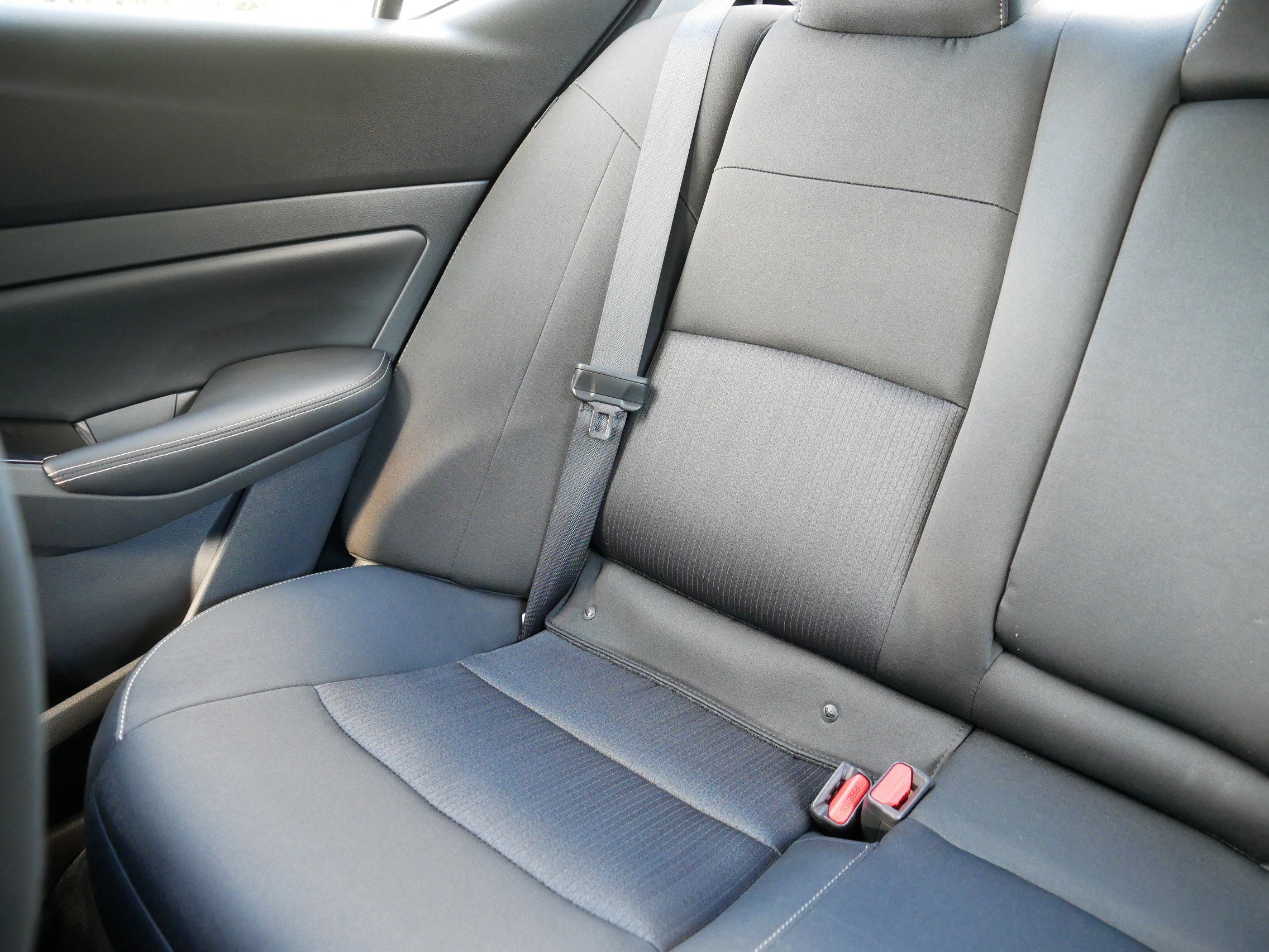 2023 Nissan Altima 2.5 SV photo 12