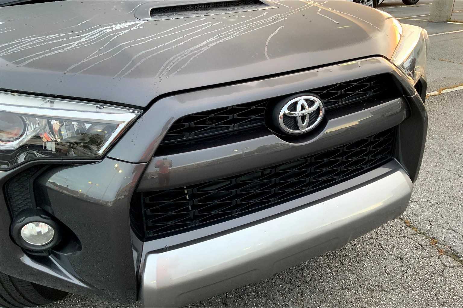 2016 Toyota 4Runner Trail Premium photo 28