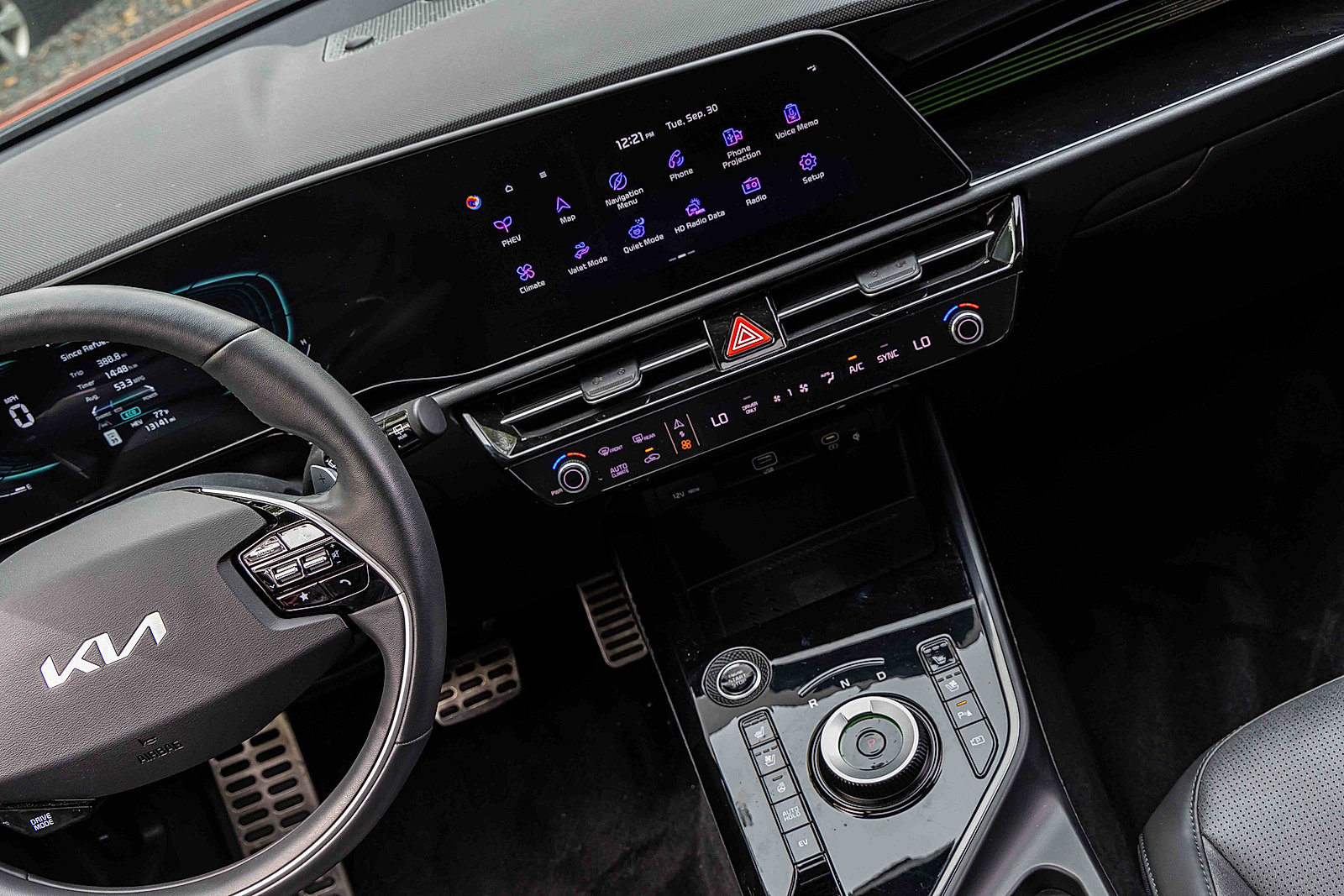 2023 Kia Niro Plug-In Hybrid SX Touring photo 20