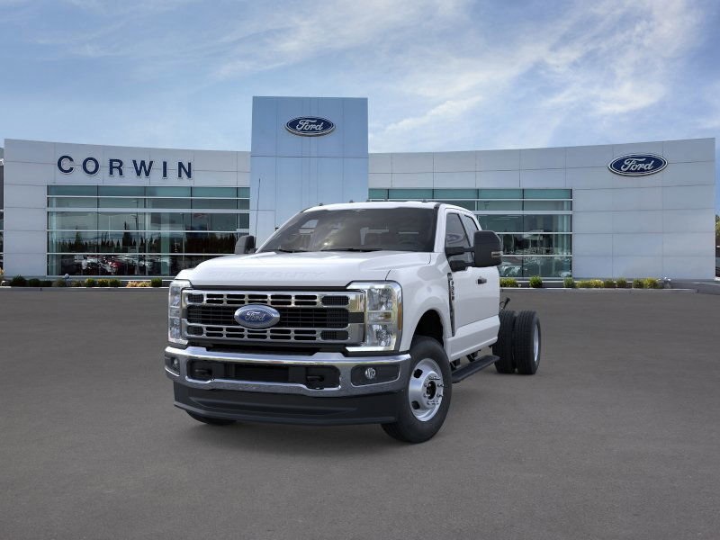 2025 Ford F-350 XL photo 3