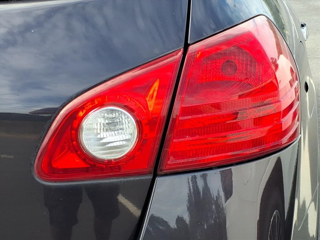 2012 Nissan Rogue SV photo 10