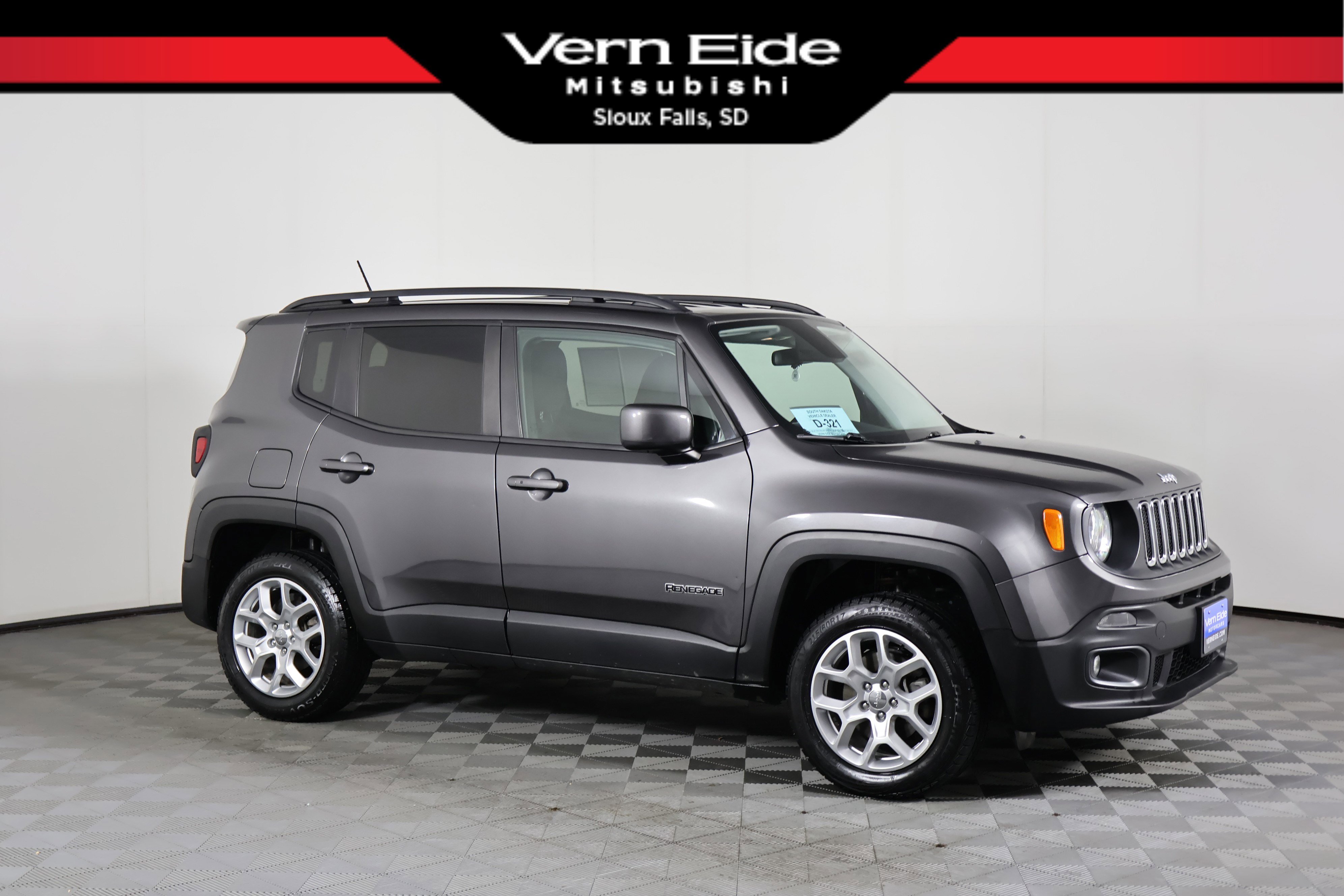 2017 Jeep Renegade Latitude's photo