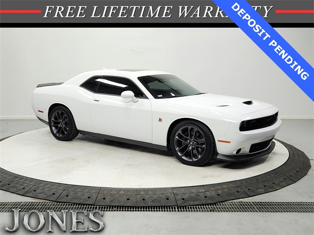 2023 Dodge Challenger R/T's photo