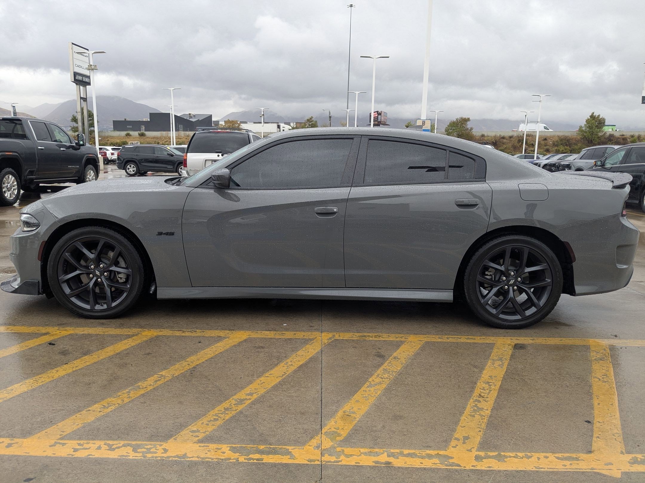 2023 Dodge Charger R/T photo 2