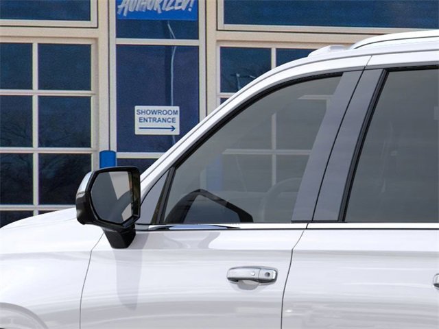 2025 Chevrolet Suburban Premier photo 11