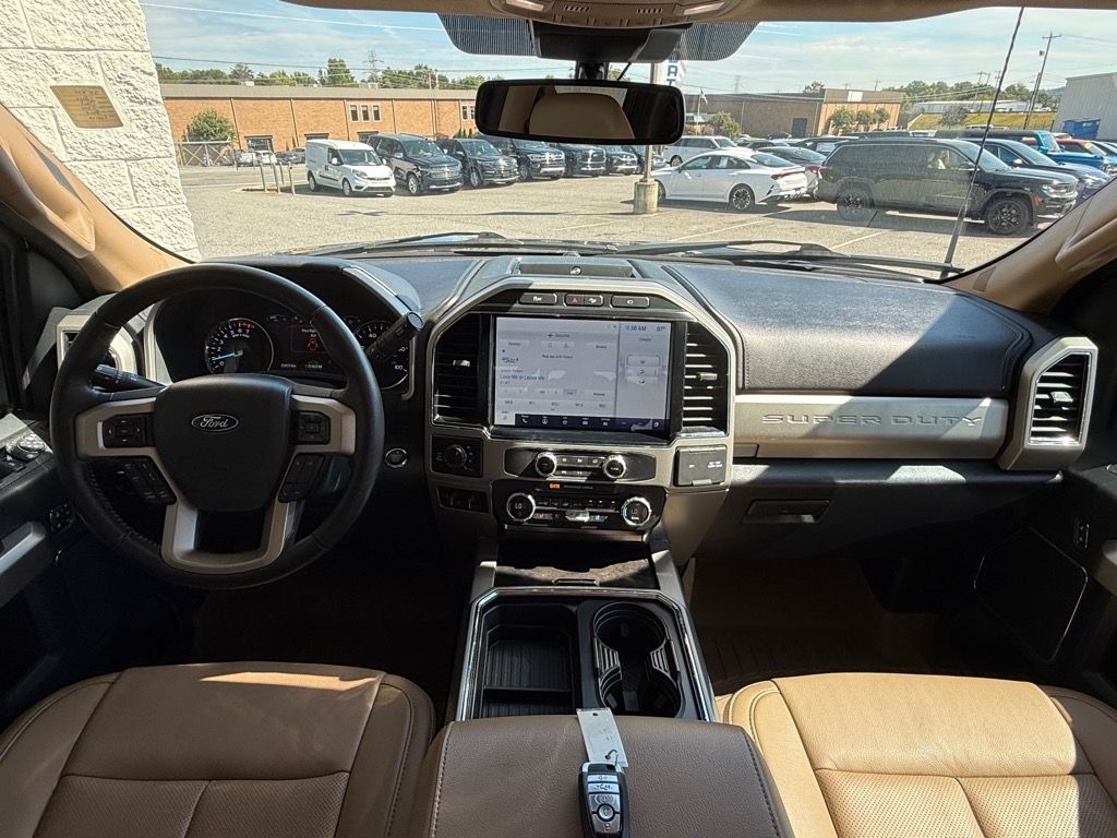 2022 Ford F-350 Lariat photo 4