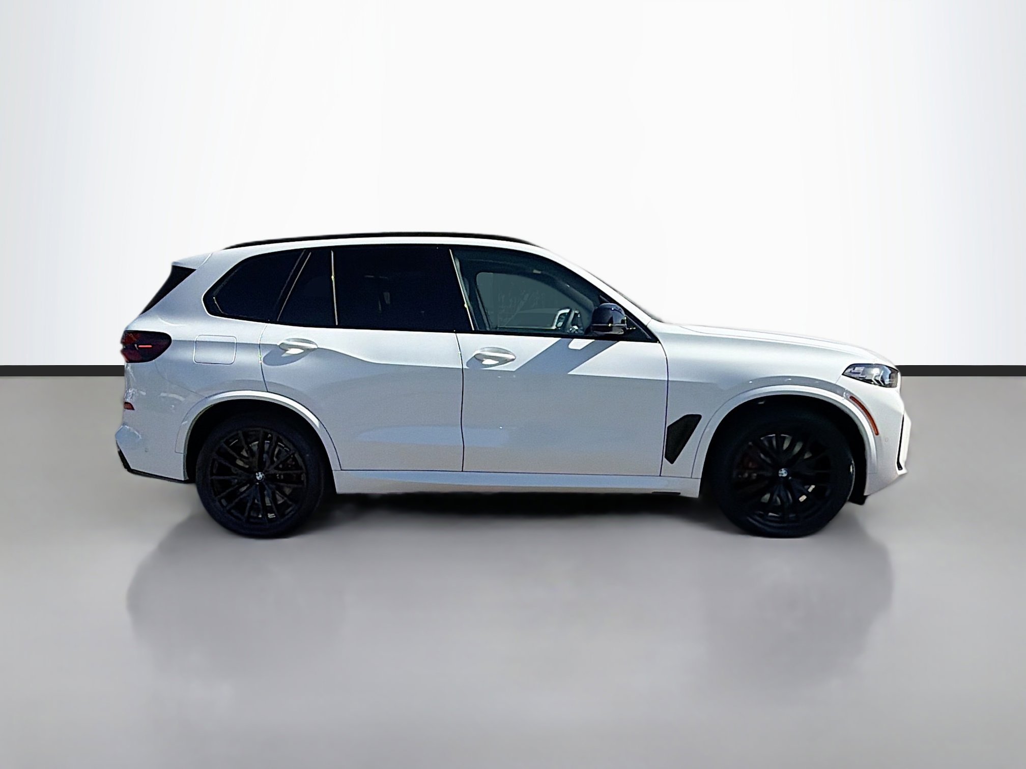 2026 Bmw X5 M60i photo 2