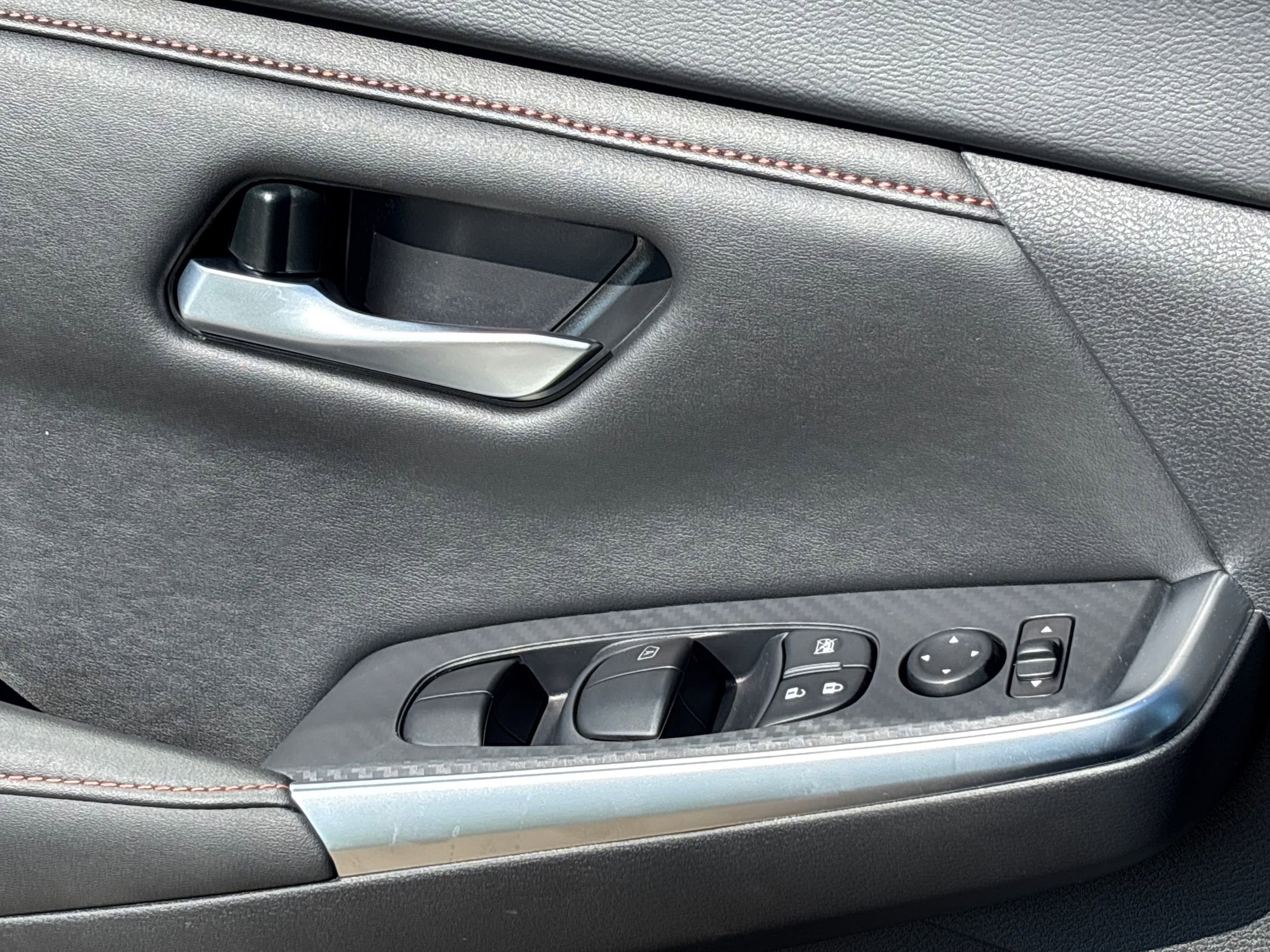 2025 Nissan Sentra SR photo 22