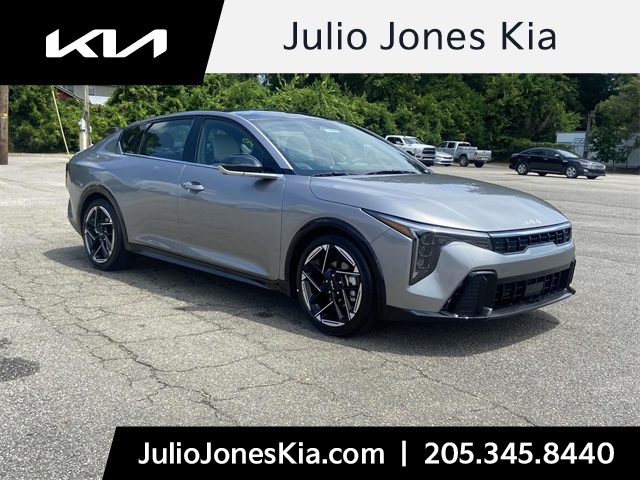 2025 Kia K4 GT-Line's photo