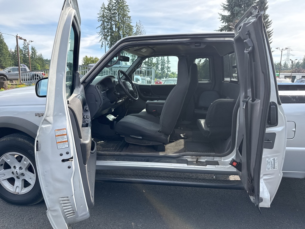 2003 Ford Ranger XLT photo 13