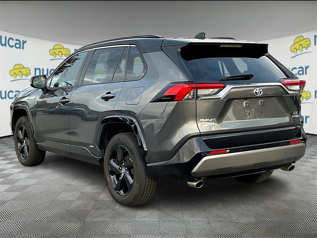 2021 Toyota RAV4 Hybrid XSE photo 3