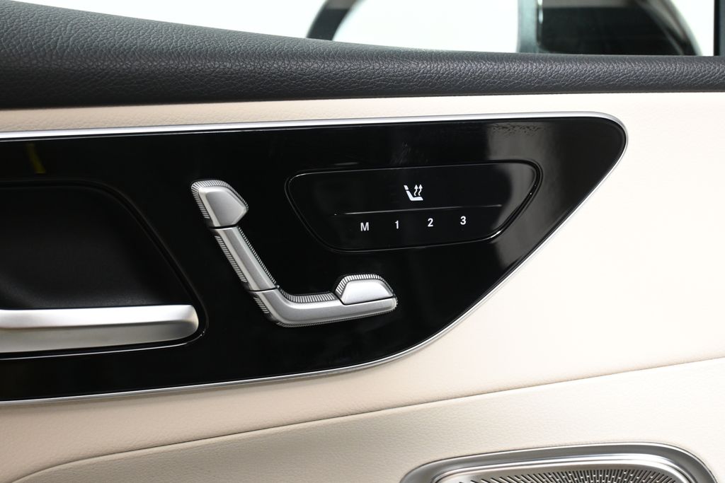 2025 Mercedes Benz GLC 300 4MATIC photo 19