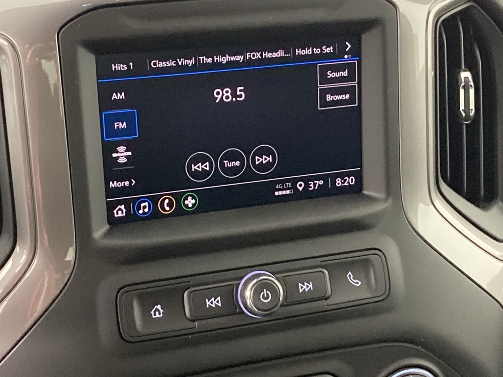 2026 Chevrolet Silverado 1500 Custom photo 3