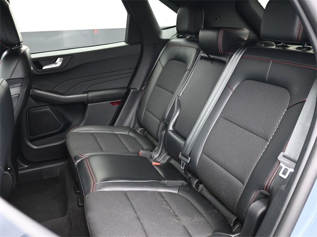 2025 Ford Escape ST-Line photo 9