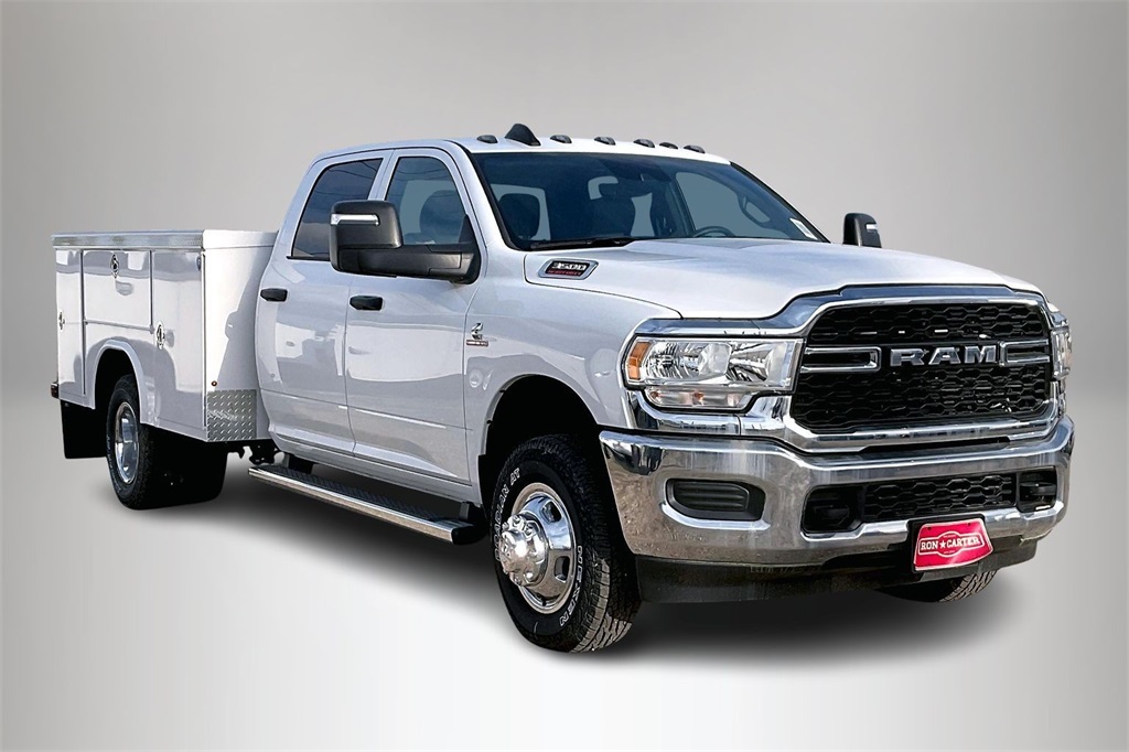 2024 RAM Ram 3500 Chassis Cab Tradesman's photo