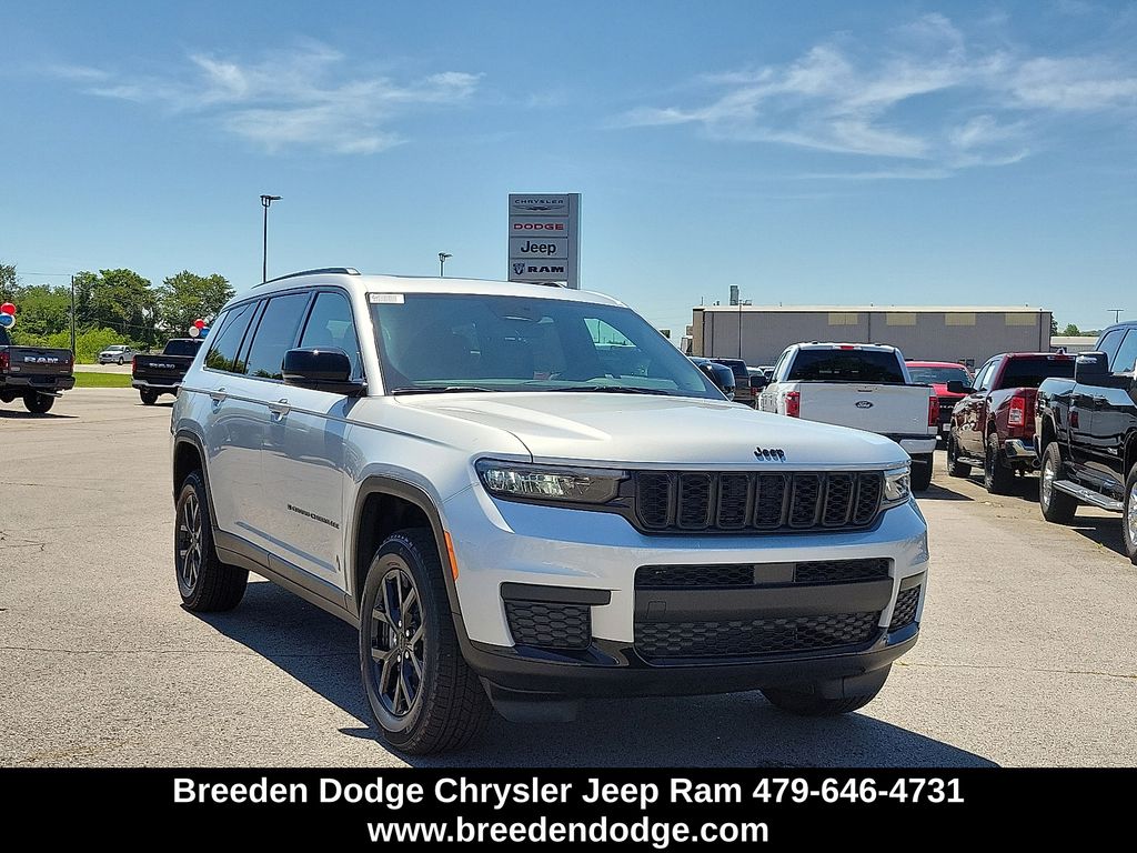 2025 Jeep Grand Cherokee L Altitude's photo