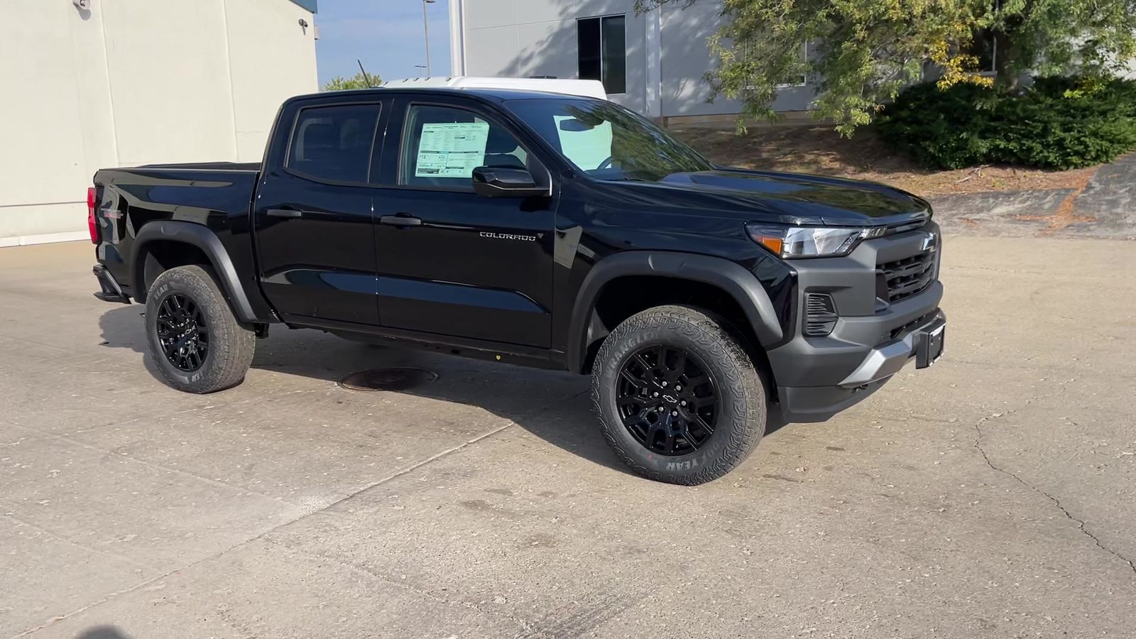 2026 Chevrolet Colorado Trail Boss photo 17