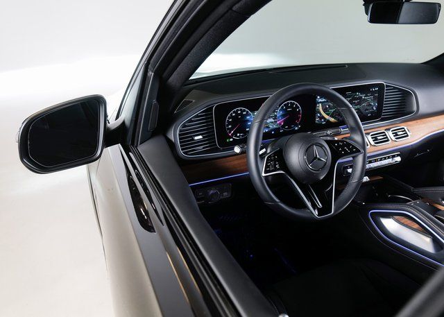 2025 Mercedes Benz GLE 580 4MATIC photo 10