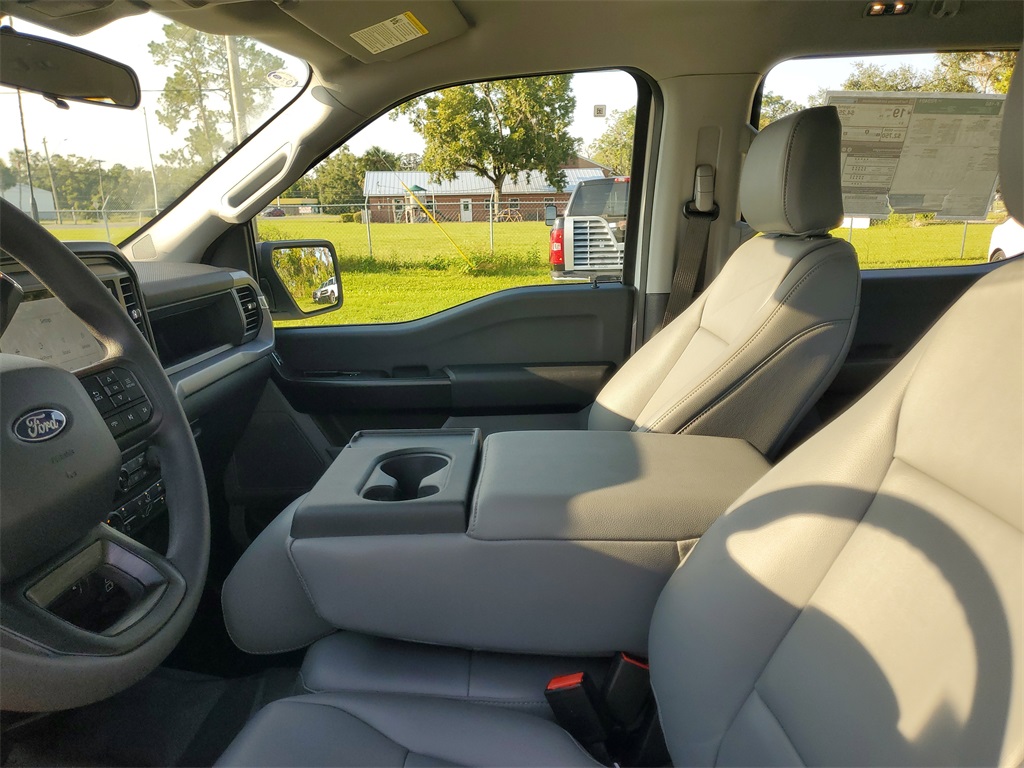 2025 Ford F-150 XL photo 8