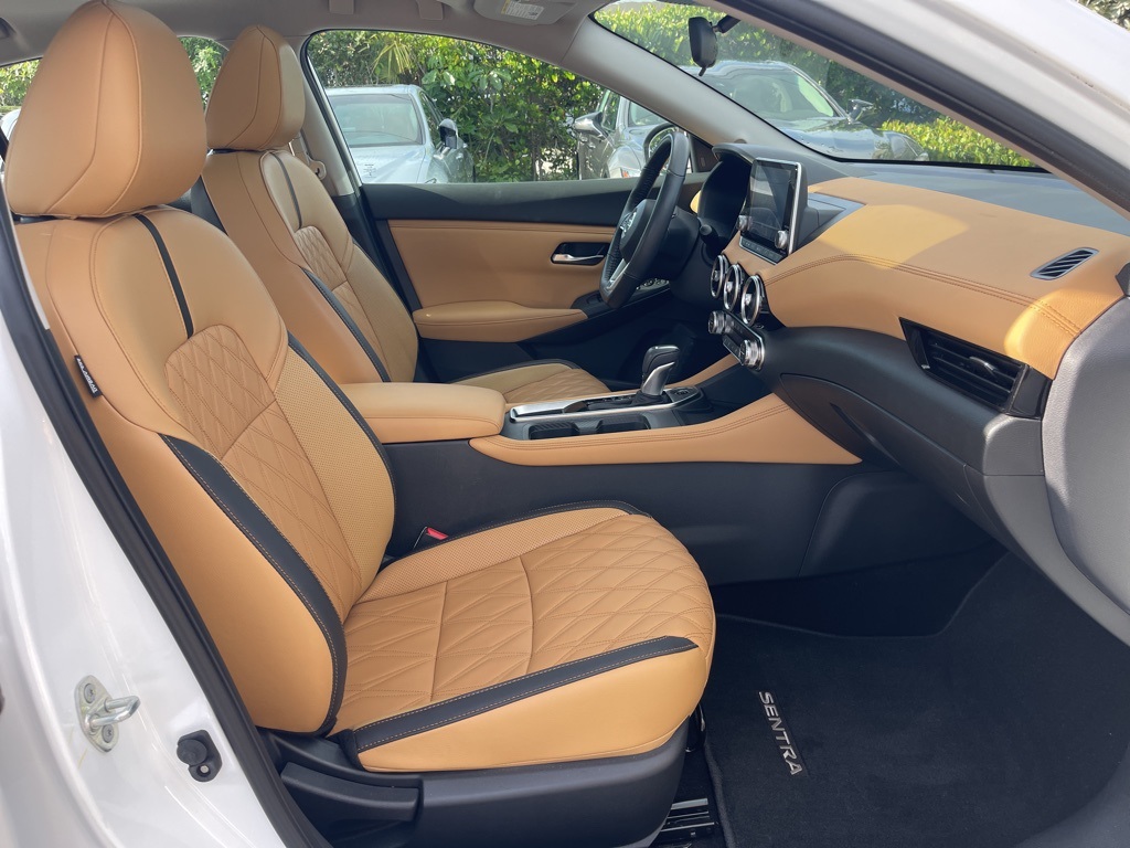 2023 Nissan Sentra SV photo 18