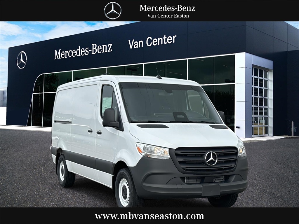 2026 Mercedes-Benz Sprinter Cargo Van Base's photo