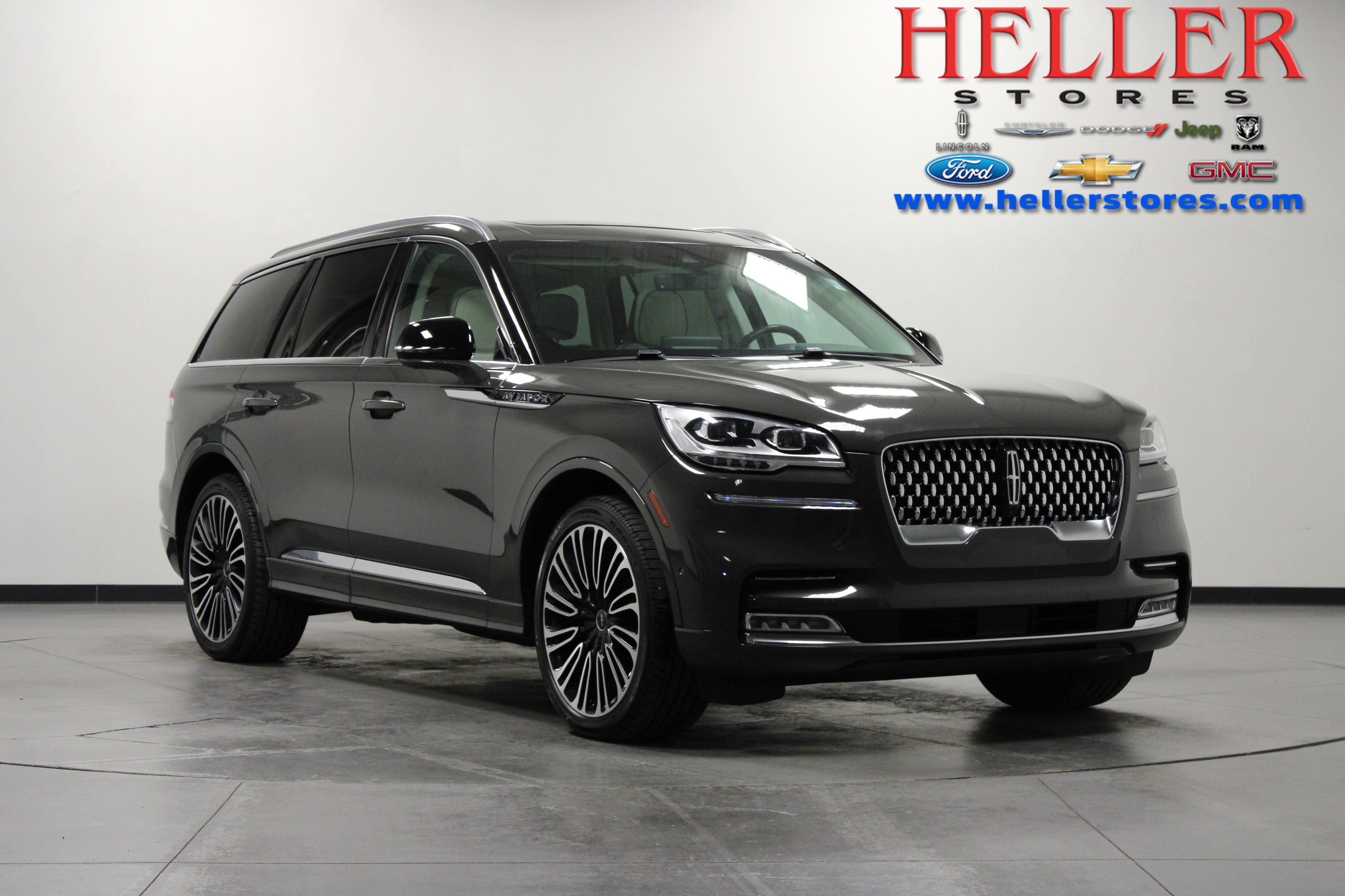 2024 Lincoln Aviator Black Label's photo