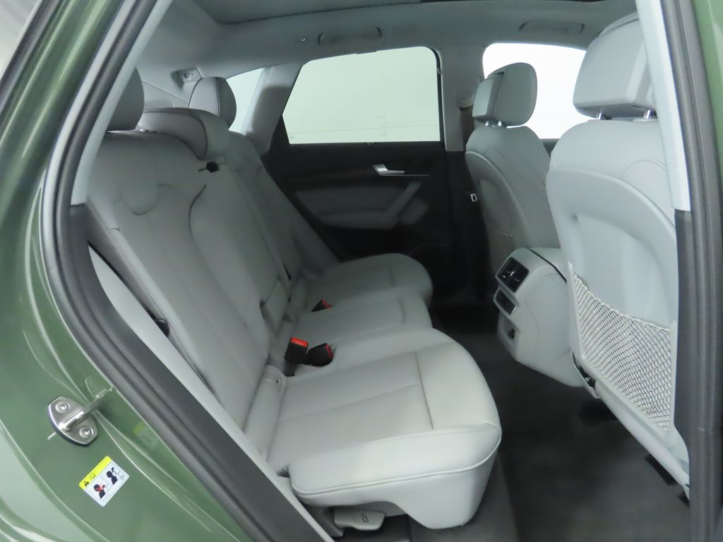 2025 Audi Q5 45 S line Premium Plus photo 21