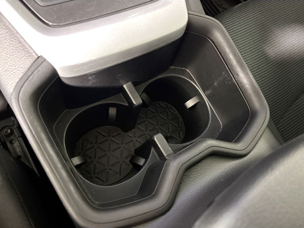 2024 Toyota RAV4 Hybrid LE photo 11
