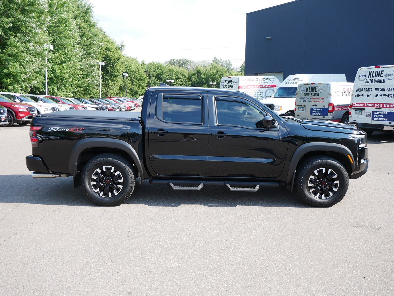 Certified 2022 Nissan Frontier PRO-4X with VIN 1N6ED1EK9NN658806 for sale in Maplewood, Minnesota