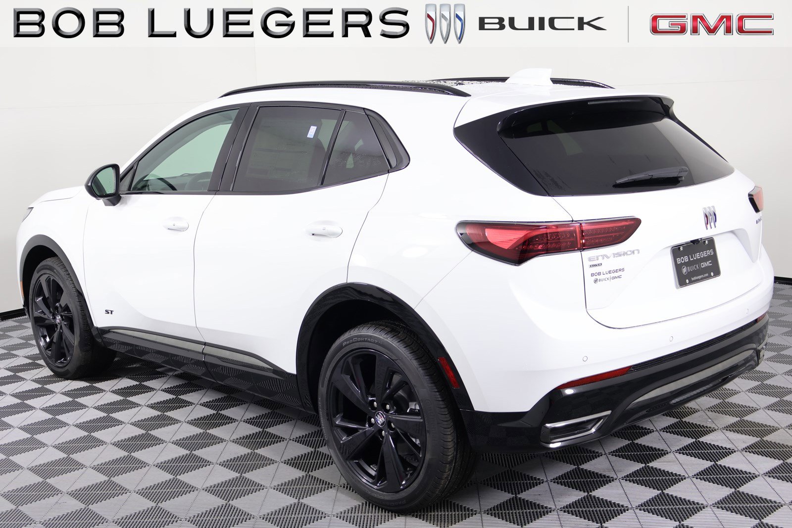 2025 Buick Envision Sport Touring photo 5