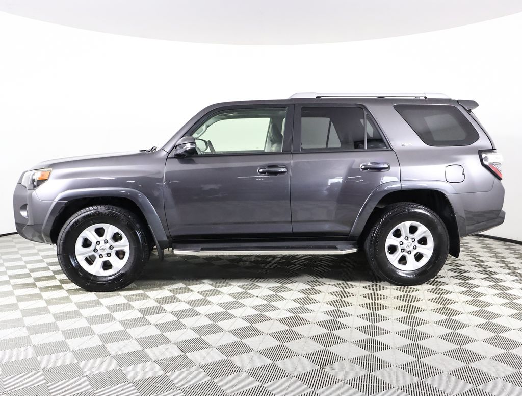 2015 Toyota 4Runner SR5 Premium photo 2