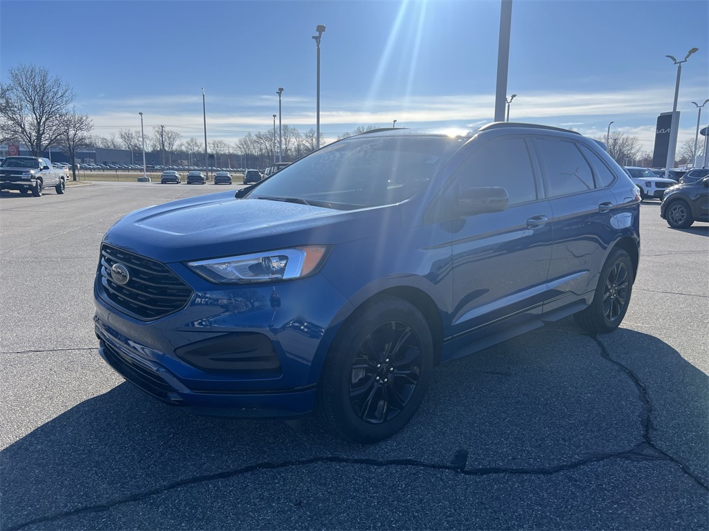 2022 Ford Edge SE's photo