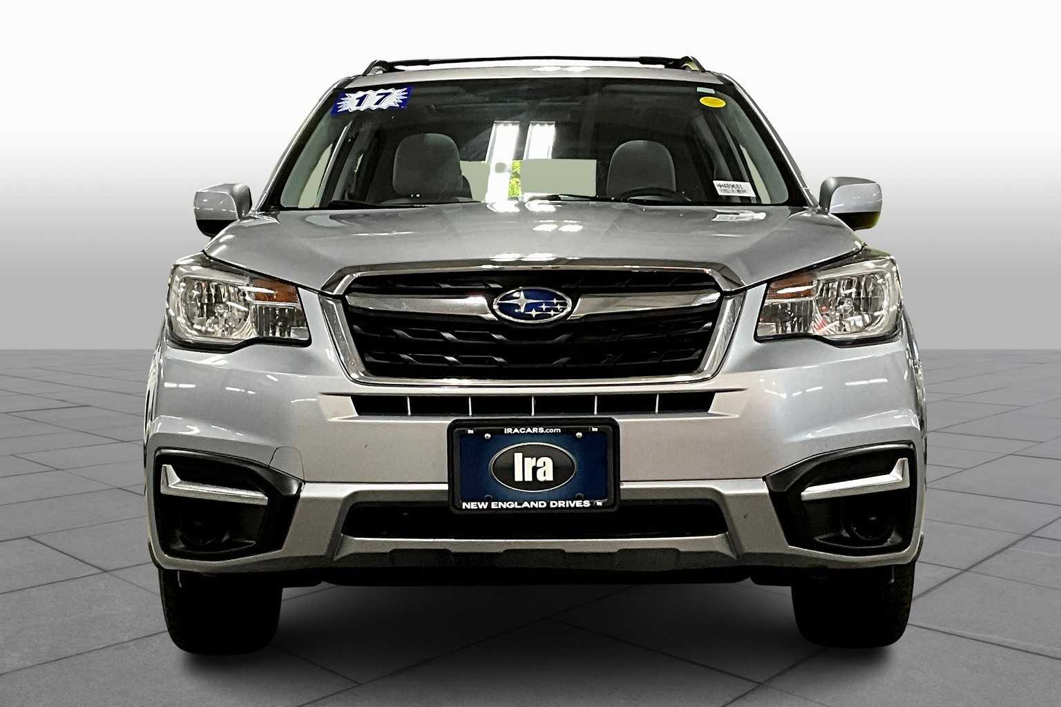 2017 Subaru Forester Premium photo 3