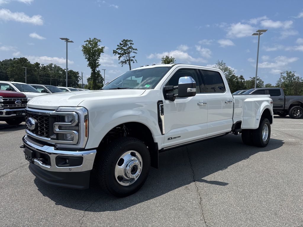 2025 Ford F-350 Lariat photo 7