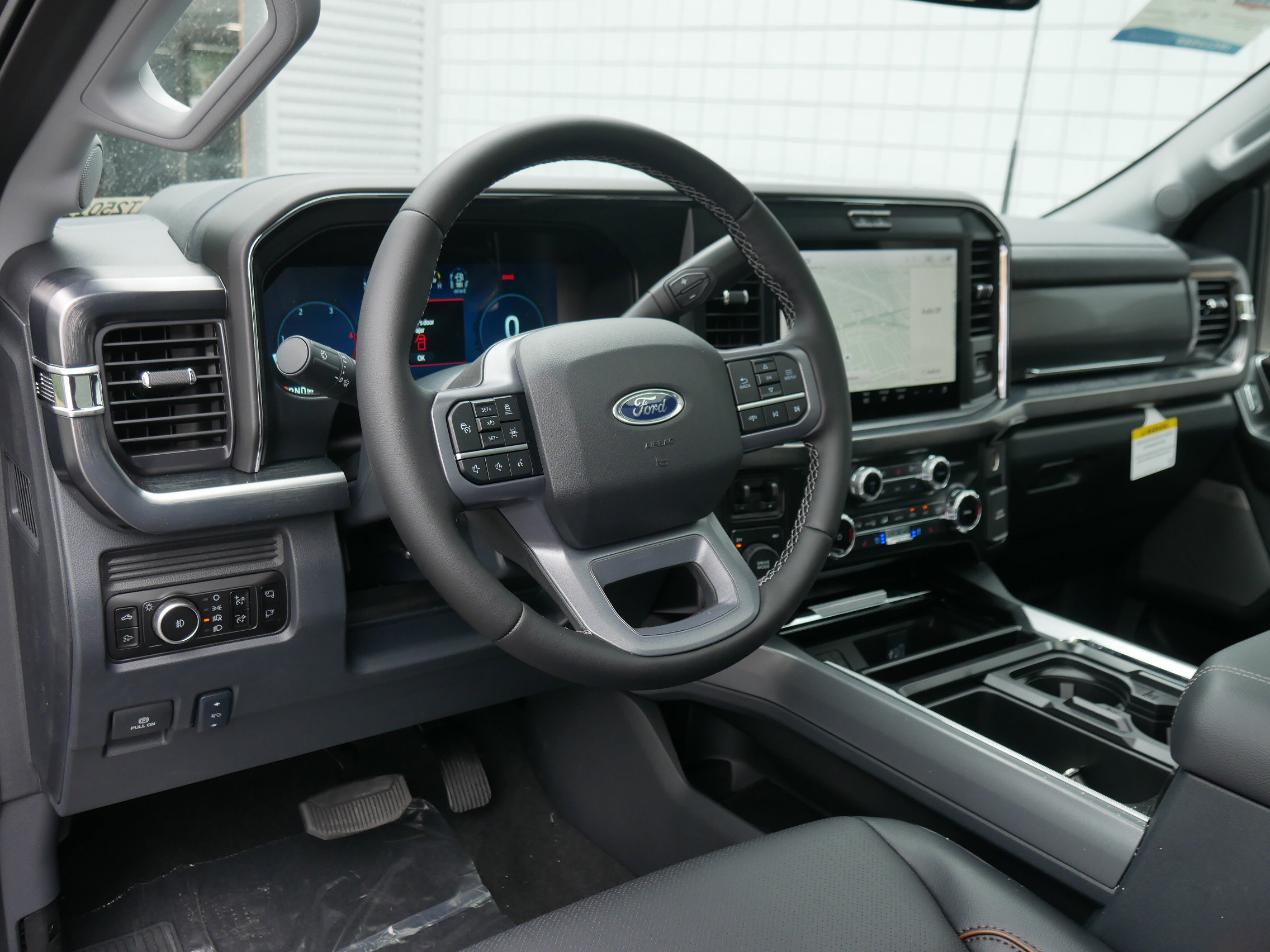 2025 Ford F-350 Lariat photo 3