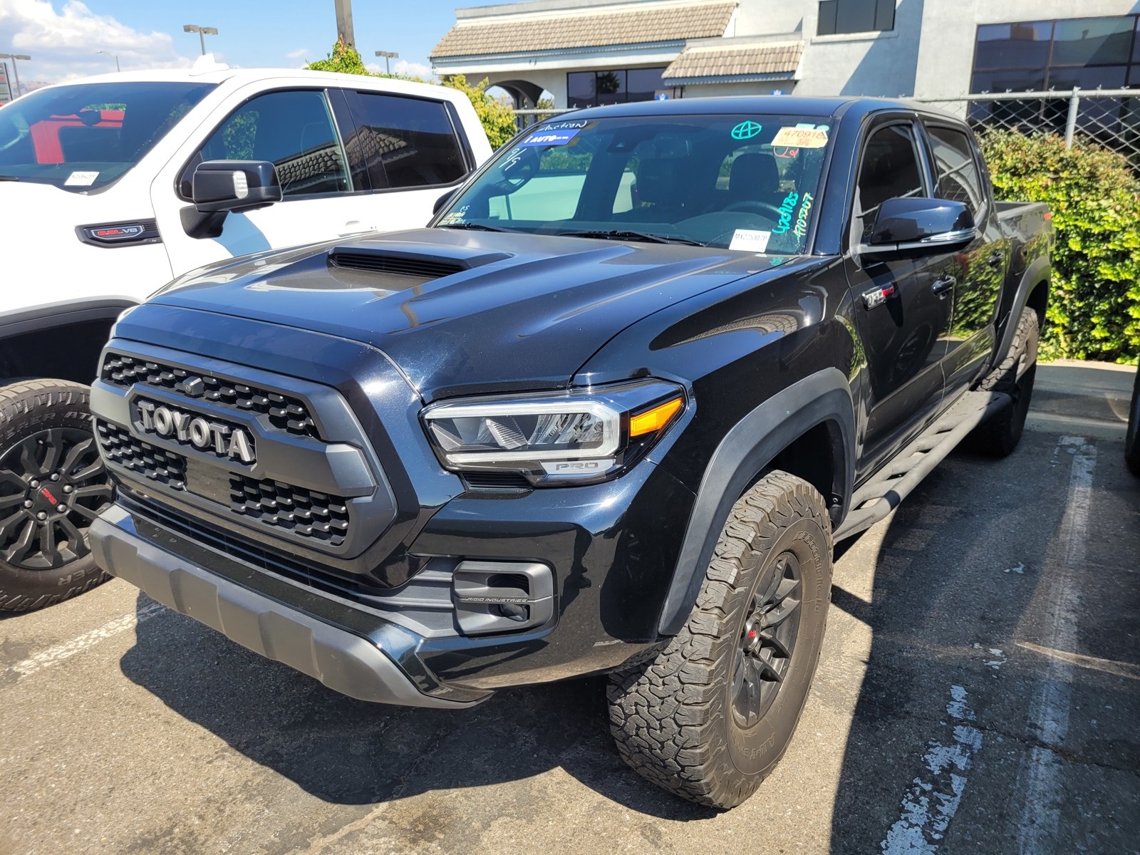 2021 Toyota Tacoma TRD Pro photo 3