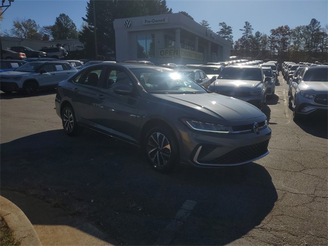 2025 Volkswagen Jetta 1.5T S photo 3