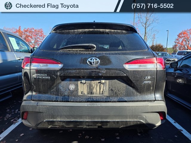 2023 Toyota Corolla Cross LE photo 3