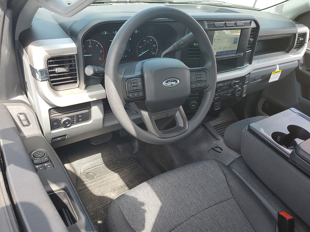 2024 Ford F-350 XL photo 6