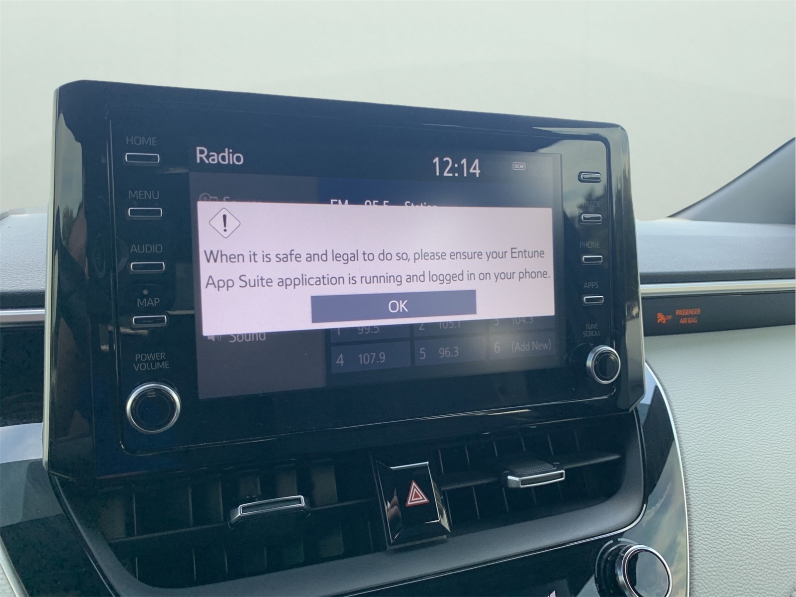 2020 Toyota Corolla SE photo 22