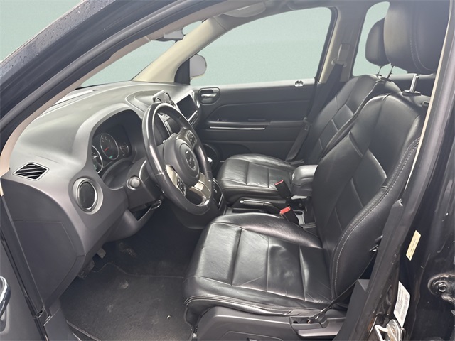 2011 Jeep Compass Limited photo 3