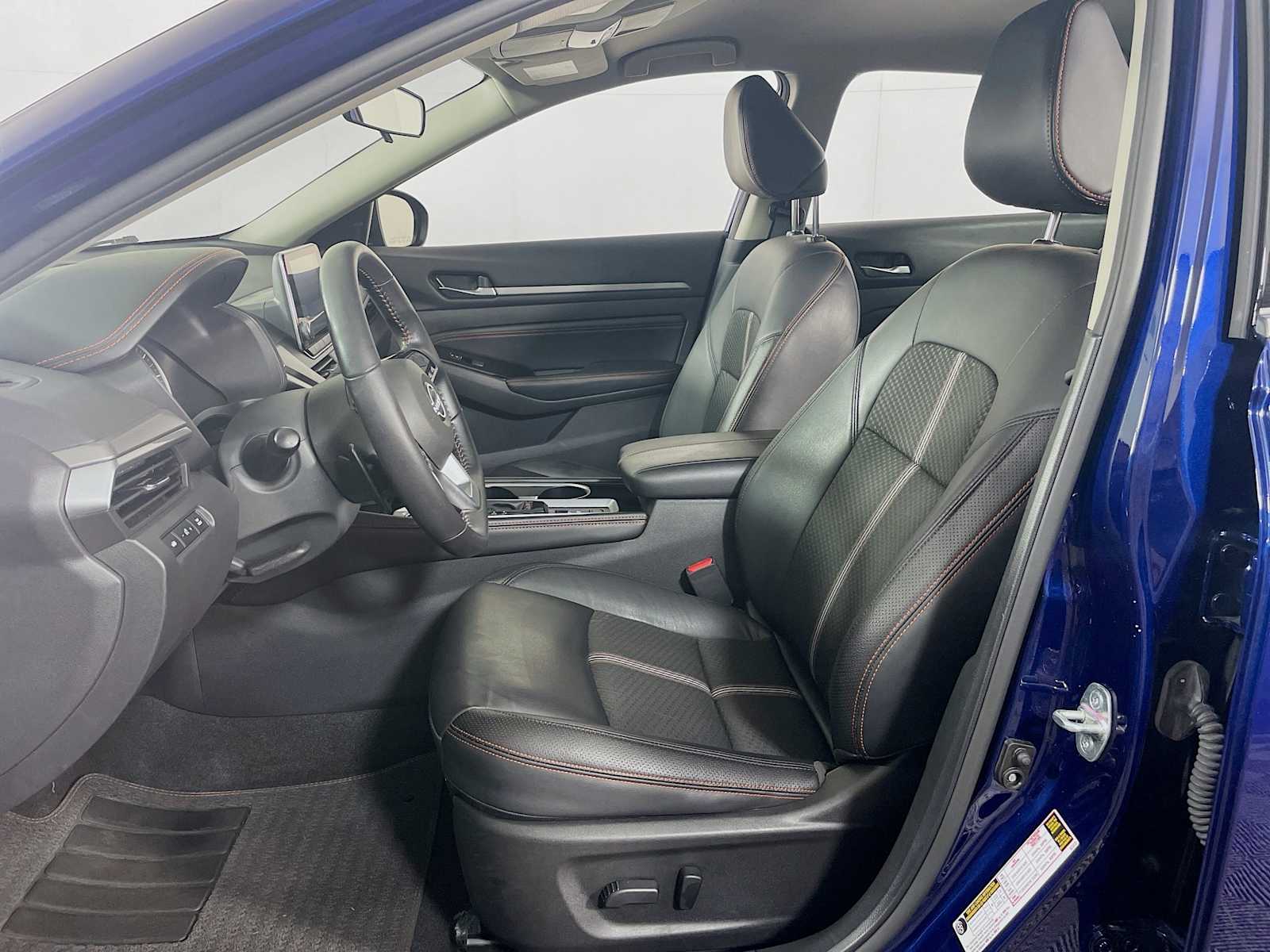 2023 Nissan Altima 2.5 SR photo 17