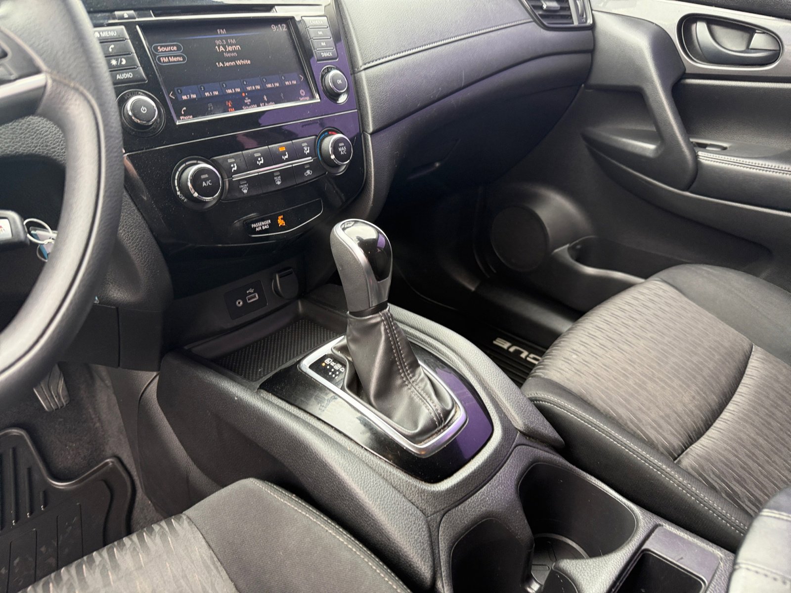 2020 Nissan Rogue S photo 13