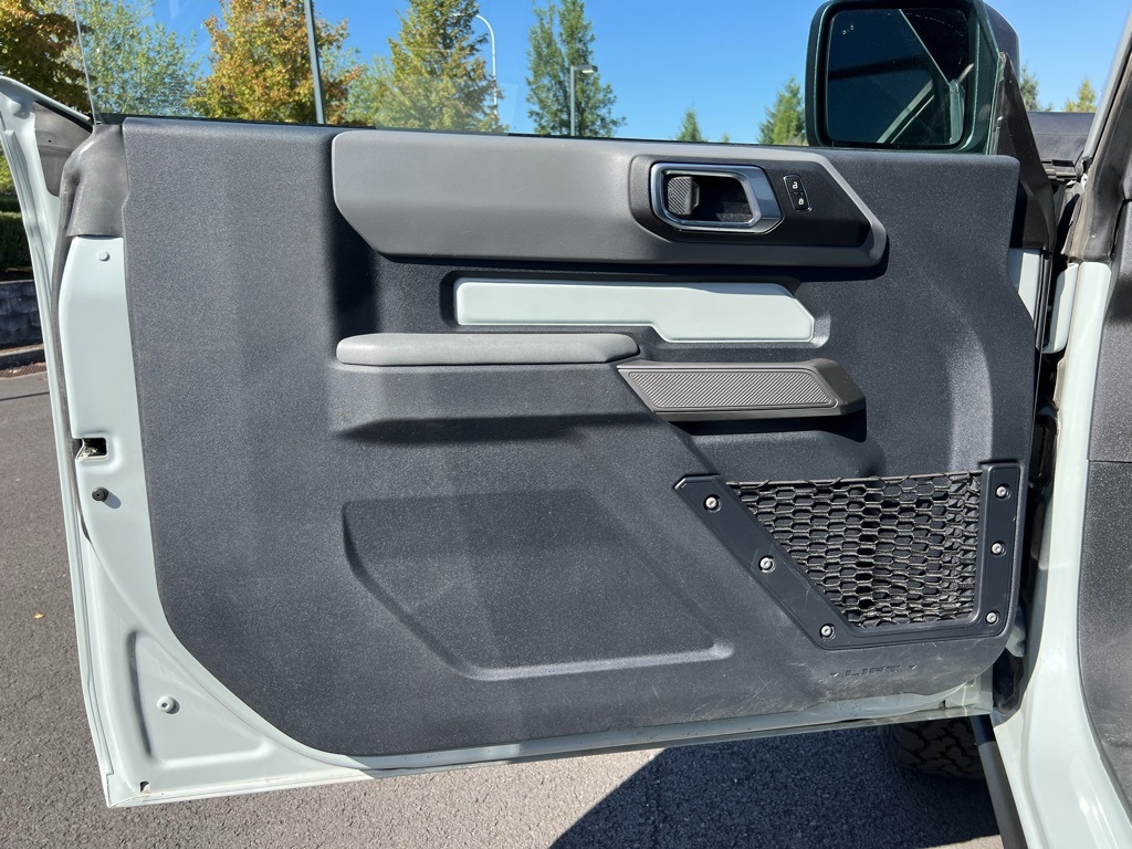 2023 Ford Bronco Black Diamond photo 10
