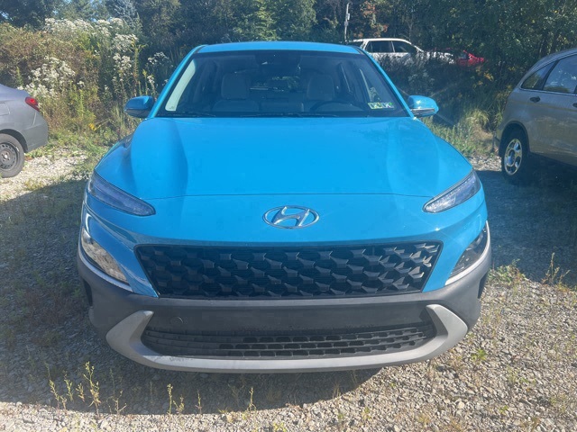 2023 Hyundai Kona SE photo 2