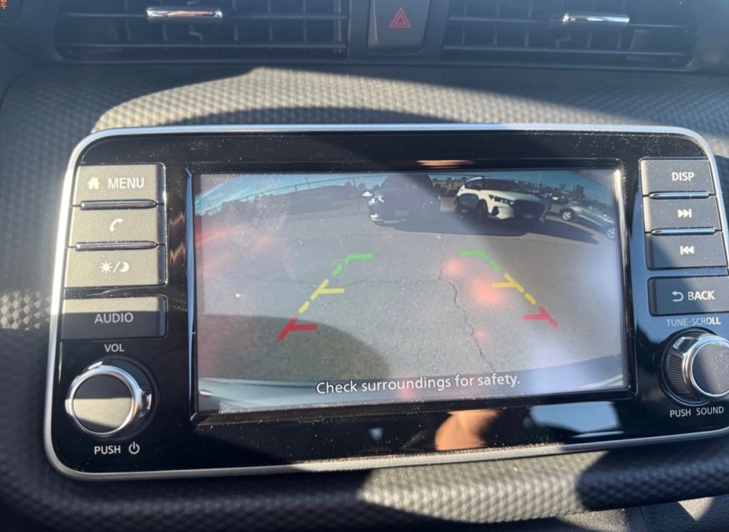 2025 Nissan Kicks Play S photo 10
