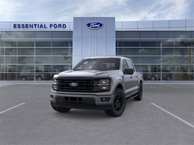 2025 Ford F-150 XLT photo 2